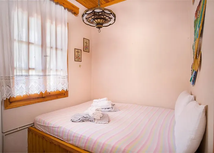 Hébergement de vacances Polina House Maries *